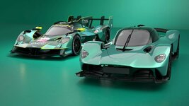 Aston-Martin-Valkyrie-Hypercar-2 (Large).jpeg