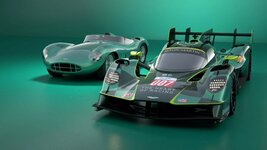 Aston-Martin-Valkyrie-Hypercar-3 (Large).jpeg