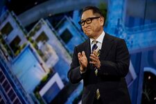 inside-the-2025-ces-trade-show.jpg