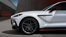 aston-martin-dbx-s_7-1.jpeg