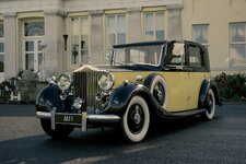 Rolls_Royce_Phantom_Goldfinger_3.jpeg