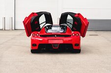 sieu-xe-ferrari-enzo-anh-10.jpeg