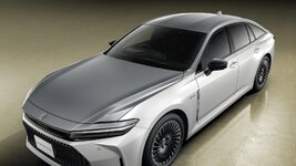 toyota-crown-anh-19.jpeg