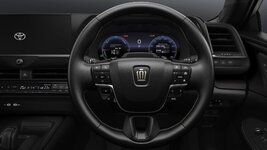toyota-crown-anh-25.jpeg