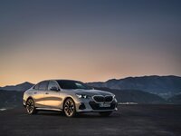 bmw-5-series-anh-2.jpeg