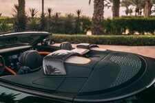 Bentley_Batur_Convertible_Debut_10.jpg