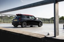 mini-John-Cooper-Works-anh-1.jpeg