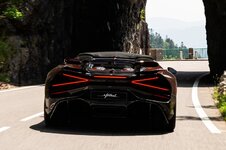 Bugatti_W16_Mistral_Test_Drive_11.jpg
