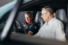 Porsche_Macan_One_millionth_6.jpg