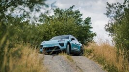 Porsche-Macan-one-million_9.jpeg