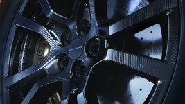 RRS_SV_Carbon_Carbon_wheel_and_caliper_16x9_8K_SH012_PR.jpeg