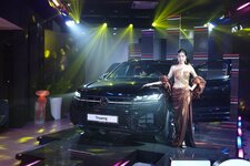 volkswagen-showroom-anh-20.JPG