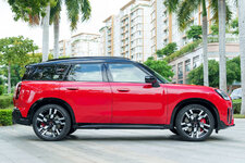 John-Cooper-Works-Countryman-anh-.jpg