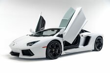 Lamborghini-Aventador-anh-2.jpg