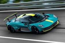 Aston_Martin_Valhalla_5_.jpg