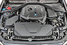 BMW_Mercedes_Benz_Engine_1.jpg