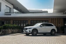 6. Mercedes-Benz GLC 200 4MATIC.jpg