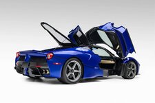 2014-ferrari-laferrari-05-952072.jpg