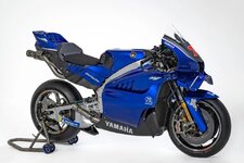 Yamaha_YZR_M1_V4_1.jpg