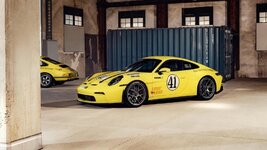 Porsche_911_ST_Le_Mans_3.jpg