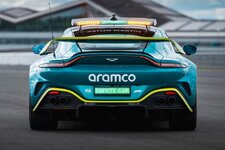 Aston_Martin_Vantage_S_FIA_Safety_Car_06.jpg