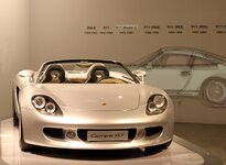 Porsche_Carrera_GT_anh-1.jpg