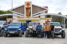 jeep-ngay-1-anh-.jpg