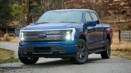 2022-ford-f-150-lightning-motor1.com-star-awards.jpeg