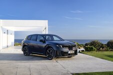 bmw-Neue Klasse-anh-4.jpeg