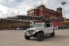 Chùa Jiegu-anh-jeep-adventure-vietnam-anh-6.jpg