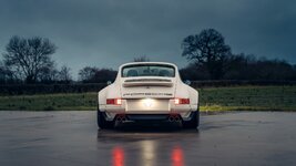 Porsche 911 restomod-anh-3.jpg