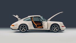 Porsche 911 restomod-anh-20.jpg