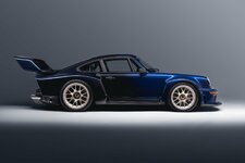 singer-makes-a-sorcerer-out-of-the-first-porsche-911-reimagined-from-its-dls-turbo-series_2.jpeg