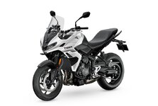 Trident 660-Triumph-anh-2.jpg