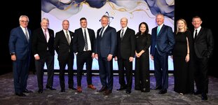 Tập đoàn Ford Motor vinh danh 8 Chủ đại lý trên toàn cầu với Giải thưởng “Tôn vinh Đại lý” La...jpeg