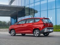 Hyundai NEW Stargazer-12 Large.jpeg