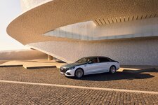 Mercedes-Maybach S-Class 2027-anh-2.jpeg
