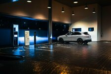 Taycan-Charging-Pedestal-5.jpg