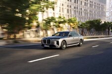 bmw-7-series-anh-2 Large.jpeg