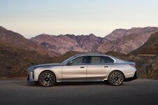 bmw-7-series-anh-3 Large.jpeg