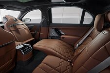 bmw-7-series-anh-9 Large.jpeg