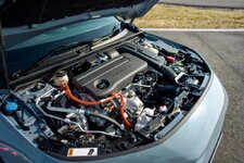Honda Civic e:HEV RS-anh-14.jpg