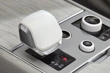 Land_Rover_Range_Rover_SV_Ultra_14.jpg