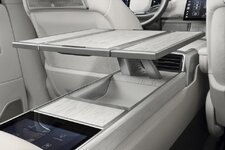 Land_Rover_Range_Rover_SV_Ultra_20.jpg
