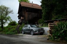 Bentley-Bentayga-EWB-Chalet-Edition-513-3 Large.jpeg