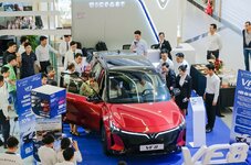 VinFast-VF8-thế-hệ-mới-anh-1.jpeg