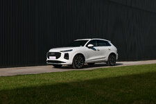 Q3SUV_Exterior_O_4.jpg