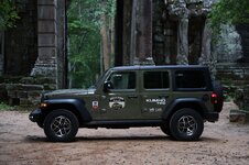 Jeep cùng lốp Kumho tham gia Indochina Rally.JPG