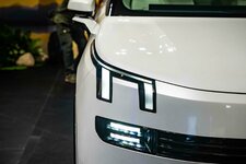 Lynk-Co-900-có-gì-với-giá-3069-tỷ-đồng (10).jpg