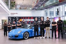 Sawer Hoàng Đạt-Porsche ARbox Carrera Cup Asia 2026-anh-1.jpg